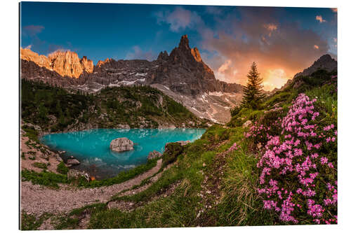 Gallery Print Atemberaubender Bergsee in den Dolomiten