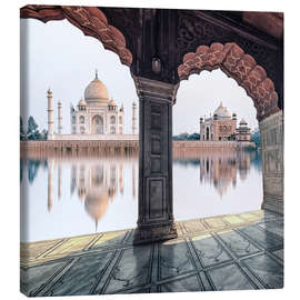 Stampa su tela  The Taj by the Arch - Manjik Pictures