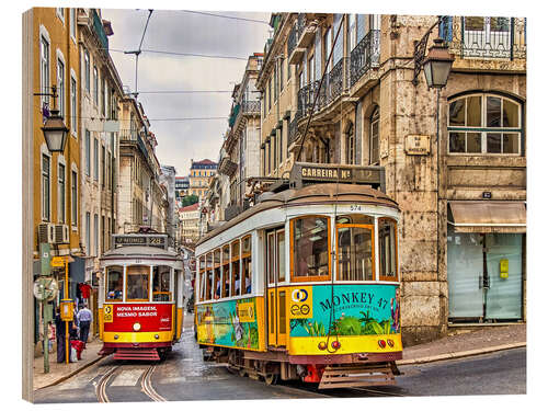 Stampa su legno Historical trams in Lisbon - Portugal