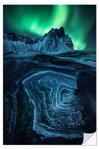 Naklejka na ścianę Aurora Borealis over Stokknes in Iceland