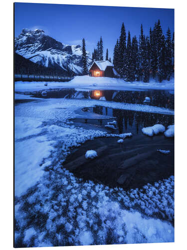 Stampa su alluminio A winter evening at Emerald Lake in Canada