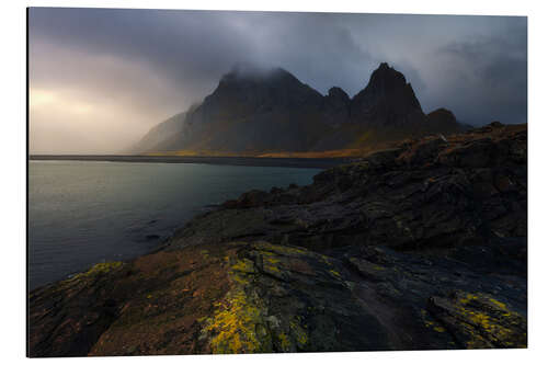 Tableau en aluminium Eystrahorn mountain on the east coast of Iceland in stormy conditions