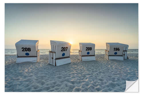 Självhäftande poster Beach chairs on the North Sea beach on Sylt