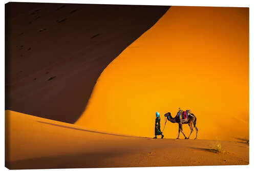 Tableau sur toile Tuareg man with camel, Morocco