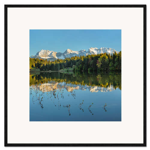 Ingelijste kunstdruk Karwendel Mountains Reflected in Geroldsee II