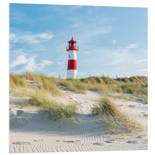 Stampa su PVC Red lighthouse on the North Sea beach