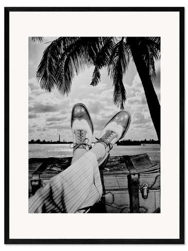 Ingelijste kunstdruk Break under palm trees