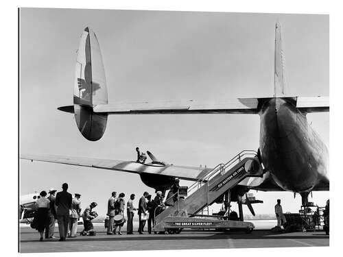 Galleritryk Passengers of a triple tail constellation style aircraft, 1950s