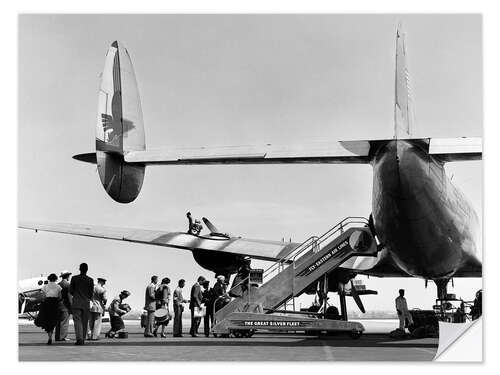 Adesivo murale Passengers of a triple tail constellation style aircraft, 1950s