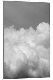 Magnettafel Wolkenberge auf grauem Himmel