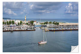 Adesivo murale View of Warnemünde with sailing ship and lighthouse