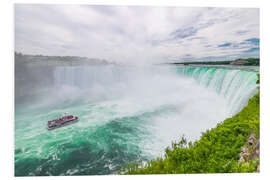 Foam board print Tourist boat approaching the Niagara falls