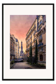 Gerahmter Kunstdruck Eiffelturm vor dem rosaroten Abendhimmel