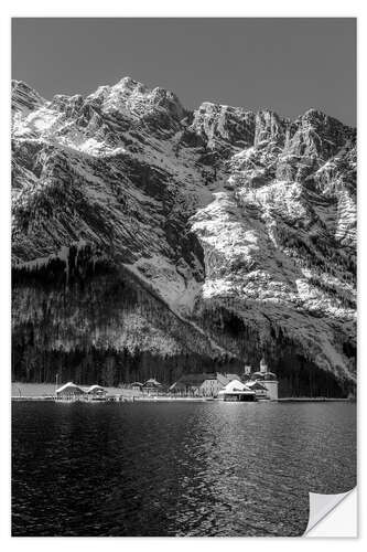 Selvklæbende plakat Königssee with St. Batholomä, b/w