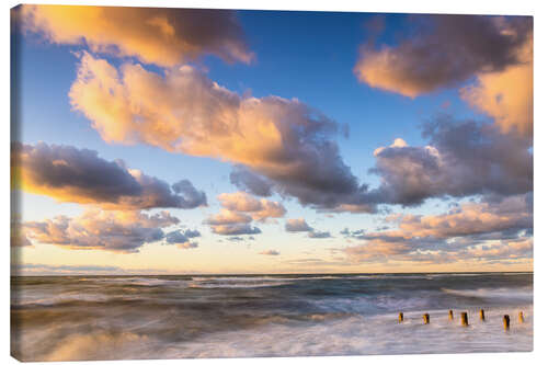 Canvastavla Cloudy sky over the Baltic Sea