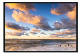 Gerahmter Kunstdruck Wolkenhimmel über der Ostsee