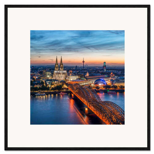Innrammet kunsttrykk Cologne in the evening, illuminated