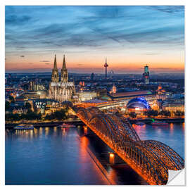 Naklejka na ścianę Cologne in the evening, illuminated