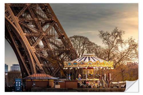 Selvklebende plakat A carousel at the Eiffel Tower, Paris