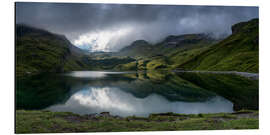 Obraz na aluminium Mountain lake in the Swiss Alps