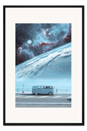 Gerahmter Kunstdruck Blauer Van vor einem blauen Planeten