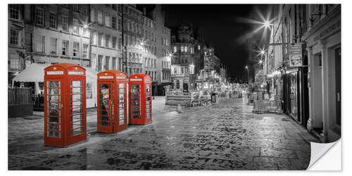 Selvklæbende plakat Red Telephone Boxes on the Royal Mile, Edinburgh