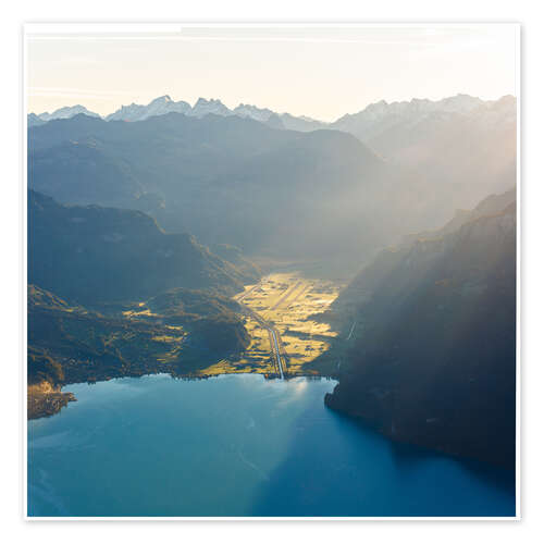 Póster Aarboden on Lake Brienz on an autumn morning