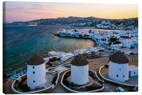 Canvas-taulu Mykonos and its windmills at sunrise