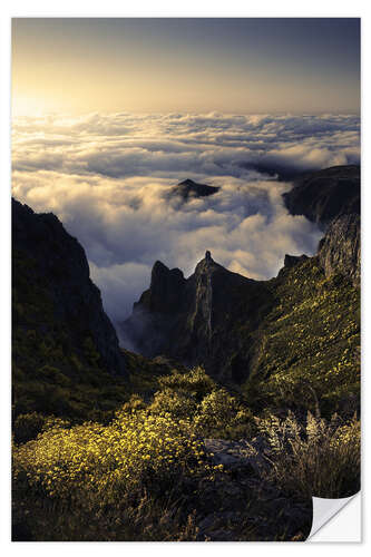 Selvklebende plakat Madeira in the Clouds