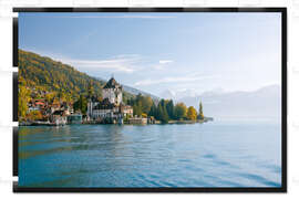 Gerahmter Kunstdruck Schloss Oberhofen in den Berner Alpen