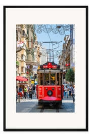 Gerahmter Kunstdruck Rote Straßenbahn in Istanbul, Turkei