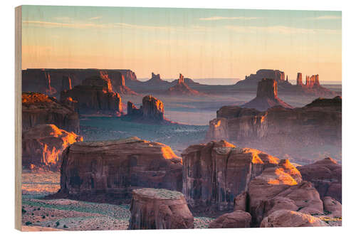 Quadro de madeira Sunrise and morning fog in Monument Valley