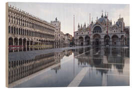 Wood print Reflection of St. Mark&#039;s Basilica in Venice