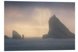 Tableau en PVC Drangarnir rock formations at sunset, Faroe Islands