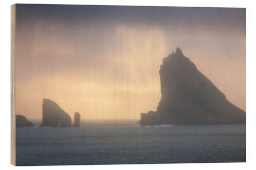 Tableau en bois Drangarnir rock formations at sunset, Faroe Islands