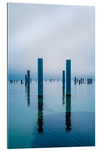 Galleritryk Breakwater in the sea