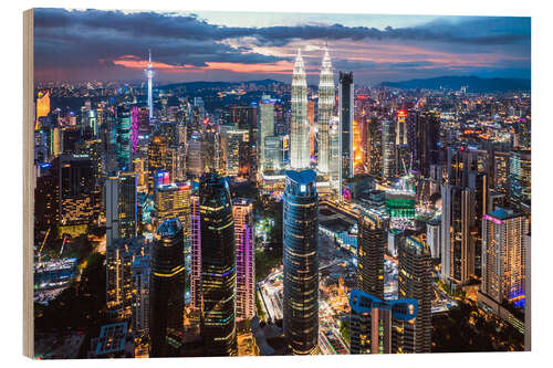 Quadro de madeira Kuala Lumpur city at night, Malaysia