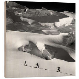 Holzbild  Schneewanderung durch die Alpen - Vintage Ski Collection