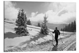 Aluminiumtavla Skier in a Snowy Landscape, 1938