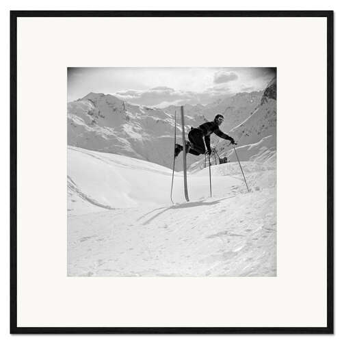 Ingelijste kunstdruk Professional Skier in Perfect Pose
