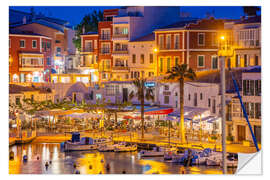 Selvklebende plakat Cafes, restaurants and boats in the port of Menorca