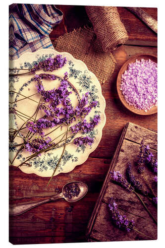 Lerretsbilde Sea Salt Bath With Fresh Lavender