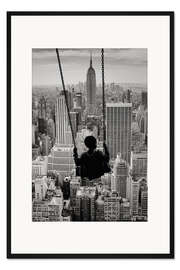 Gerahmter Kunstdruck Schaukeln über New York City