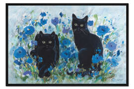 Gerahmter Kunstdruck Schwarze Katzen zwischen blauen Blumen