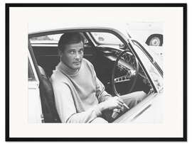 Gerahmter Kunstdruck Roger Moore im Oldtimer Volvo, 1966