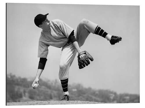 Quadro em alumínio Baseball Pitcher Preparing to Pitch