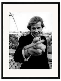 Gerahmter Kunstdruck Roger Moore mit Zigarre, 1972