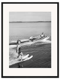 Gerahmter Kunstdruck Paar beim Wasserskifahren, 1958
