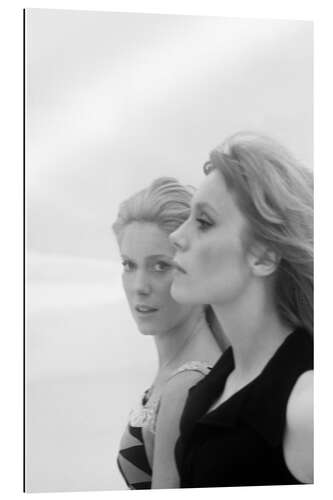 Quadro em plexi-alumínio Catherine Deneuve and Francoise Dorleac, 1966