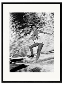 Ingelijste kunstdruk Young Woman Waterskiing